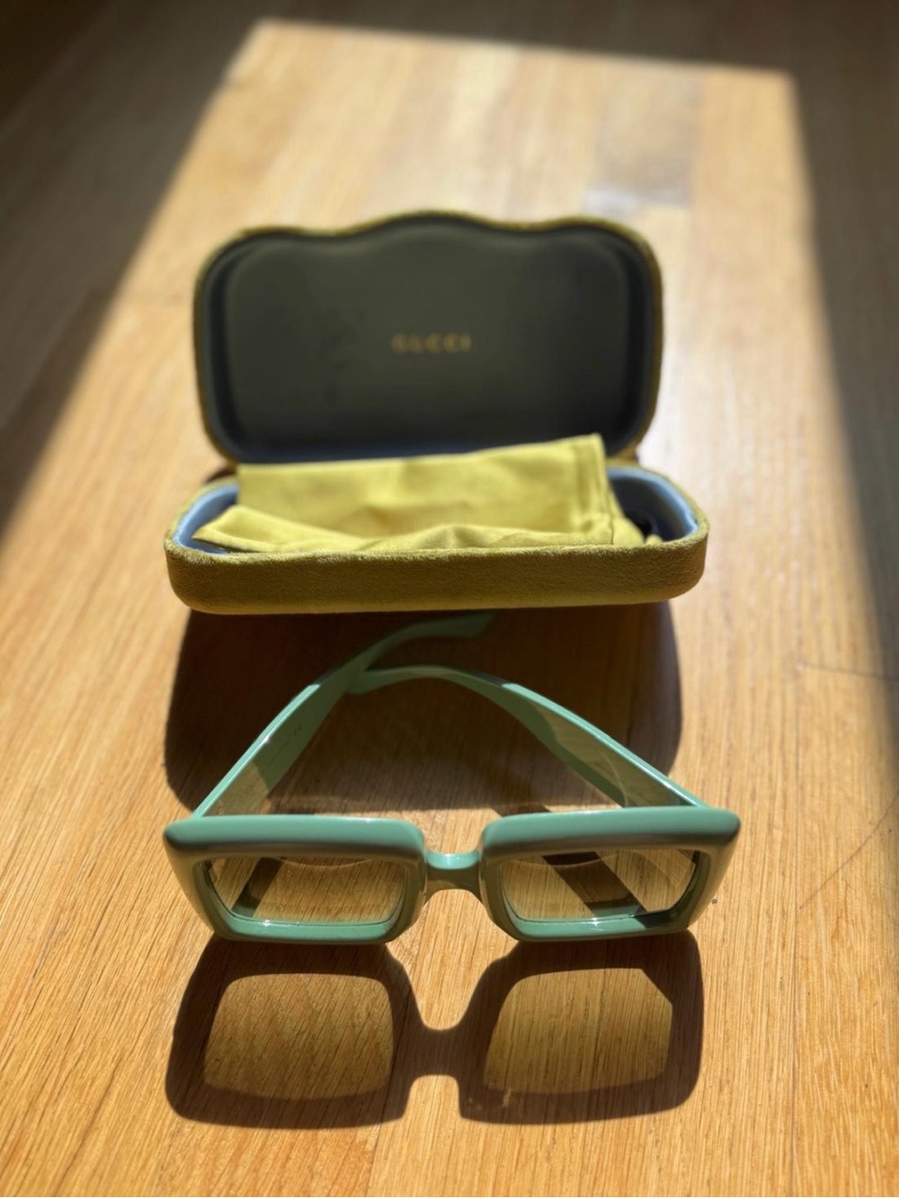Gucci Mint Green Rectangular Women's Sunglasses - Picture 2 of 8